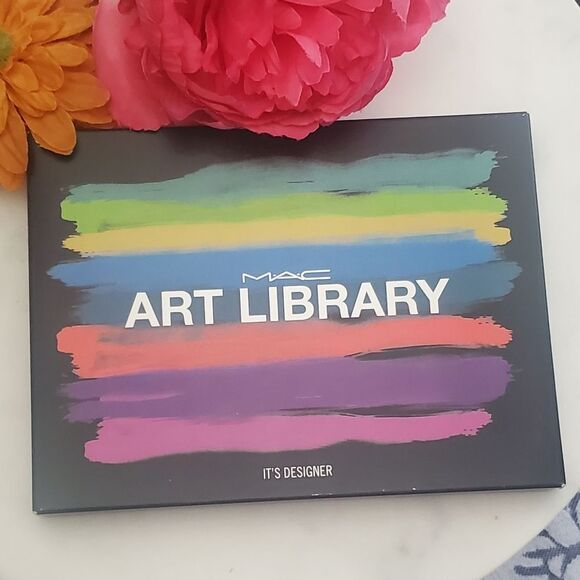 MAC It's Designer Neon Art Library Eyeshadow Palette - Picture 12 of 16